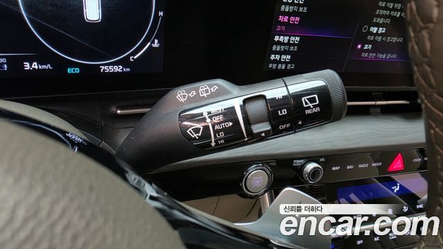 Kia Canival 2023 — photo 29