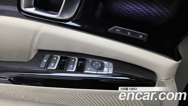 Kia Canival 2023 — photo 31