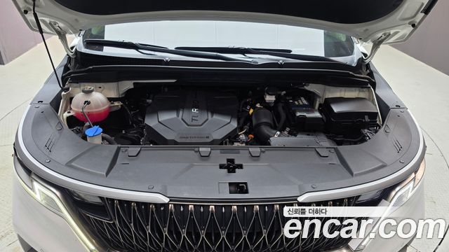 Kia Canival 2022 — photo 6
