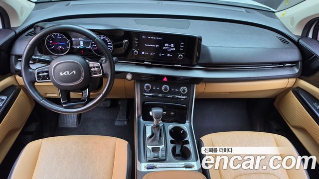 Kia Canival 2022 — photo 10