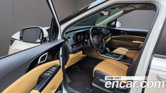 Kia Canival 2022 — photo 13