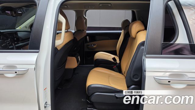 Kia Canival 2022 — photo 18