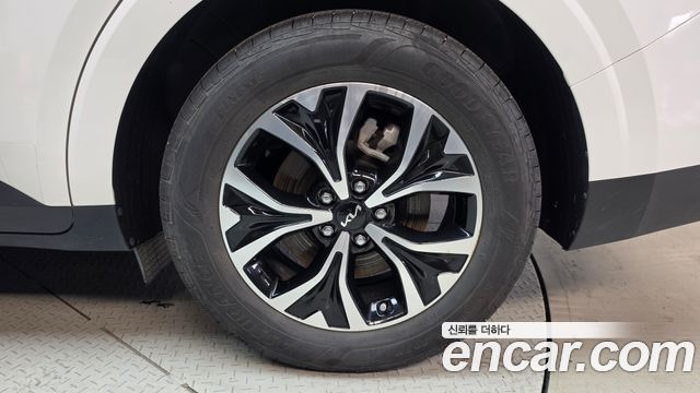 Kia Canival 2022 — photo 7