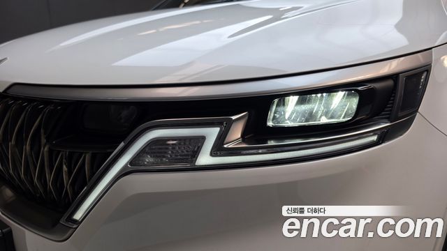 Kia Canival 2022 — photo 8