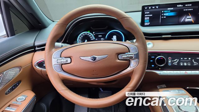 Genesis GV70 2023 — photo 19