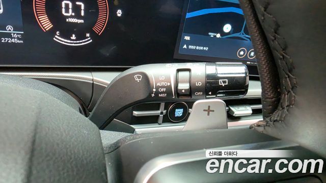 Hyundai Santafe 2024 — photo 28