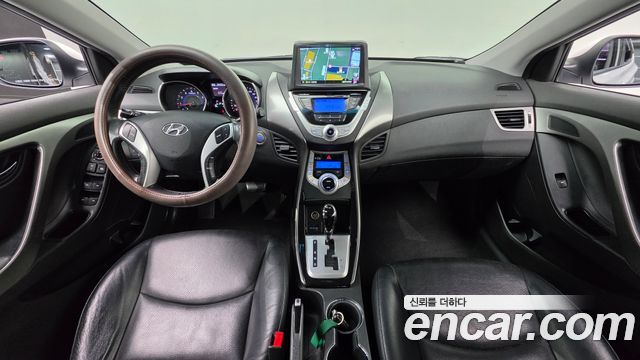 Hyundai AVANTE 2012 — photo 7