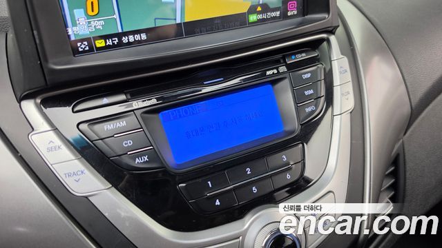 Hyundai AVANTE 2012 — photo 19