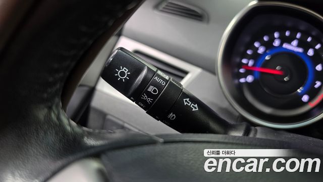 Hyundai AVANTE 2012 — photo 20