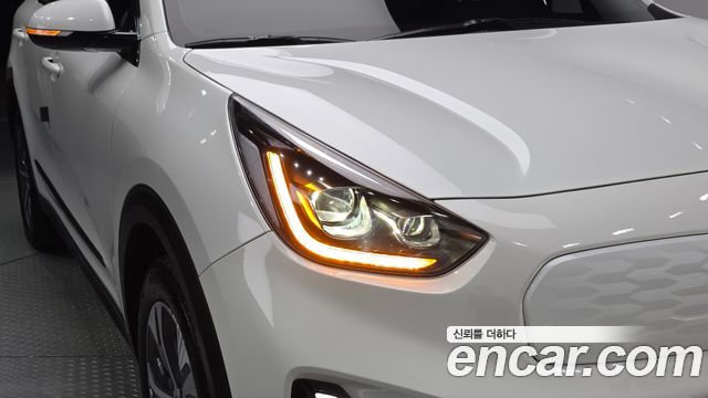 Kia Niro 2024 — photo 8