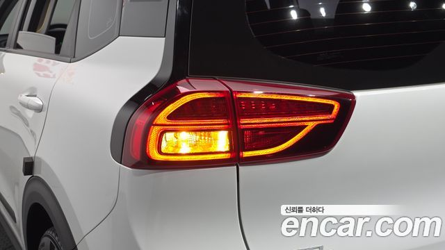 Kia Niro 2024 — photo 9