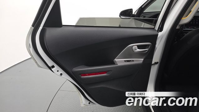 Kia Niro 2024 — photo 15