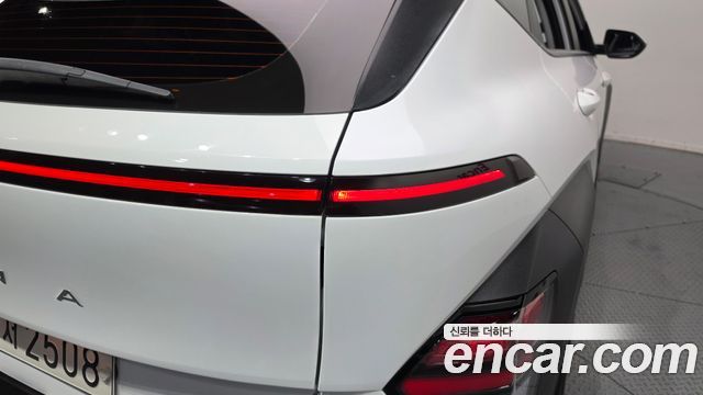 Hyundai Kona 2023 — photo 9
