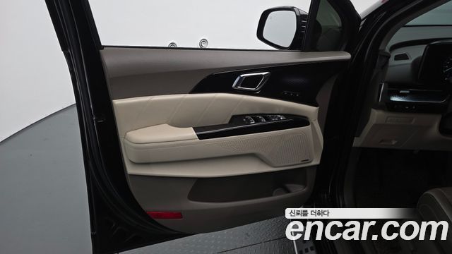 Kia Canival 2021 — photo 15
