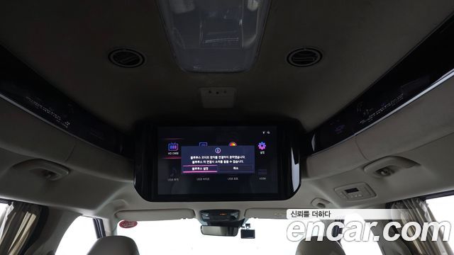 Kia Canival 2021 — photo 27