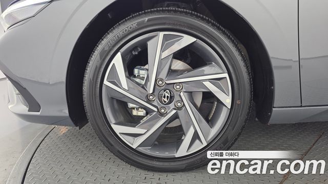 Hyundai AVANTE 2026 — photo 5