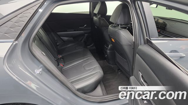 Hyundai AVANTE 2026 — photo 18