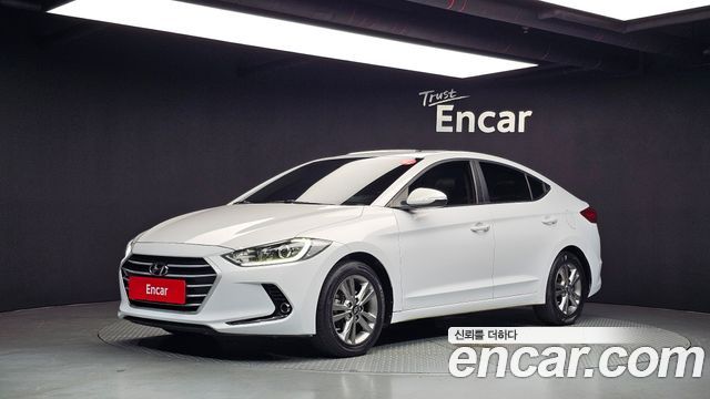 Hyundai AVANTE 2017 — photo 1