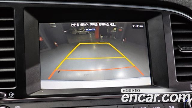 Hyundai AVANTE 2017 — photo 21