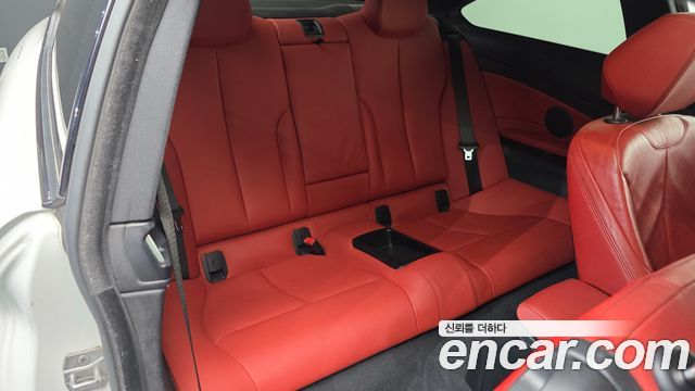 BMW 4-Series 2017 — photo 12