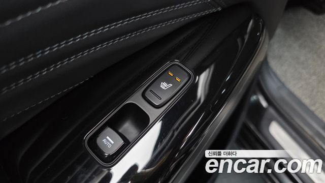 Kia K7 2021 — photo 25