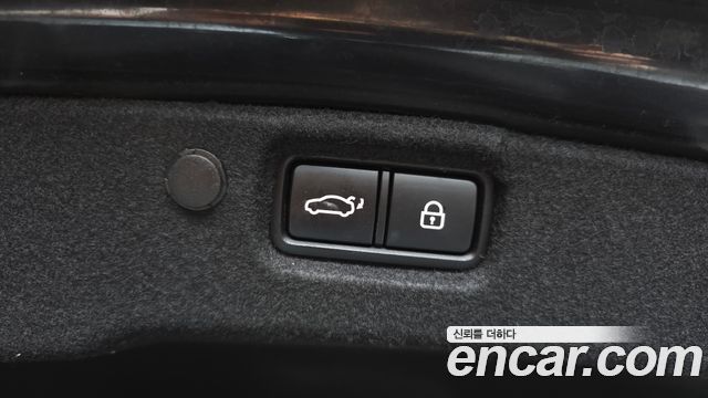 Kia K7 2021 — photo 30
