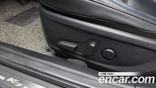 Kia K7 2021 — photo 32