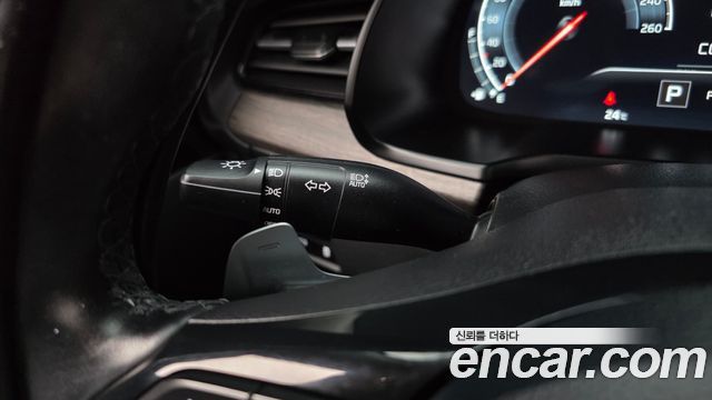 Kia K7 2021 — photo 37