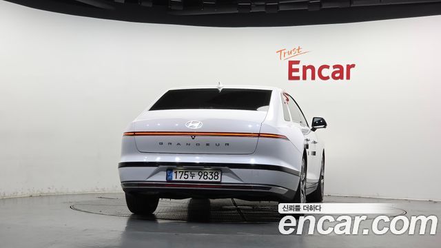 Hyundai Grandeur 2023 — photo 4