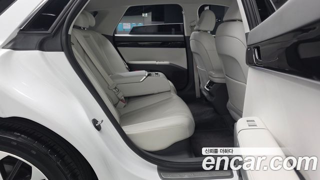 Hyundai Grandeur 2023 — photo 18