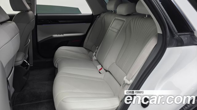 Hyundai Grandeur 2023 — photo 16