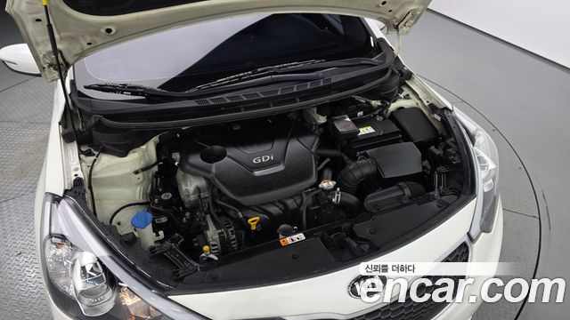 Kia K3 2015 — photo 6