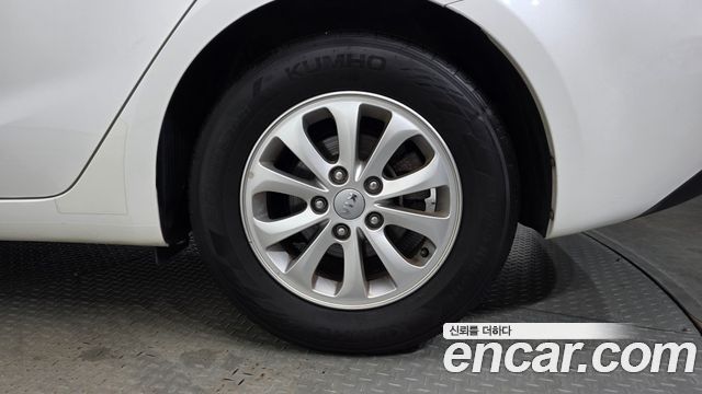 Kia K3 2015 — photo 7
