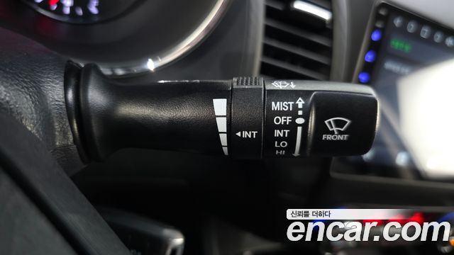 Kia K3 2015 — photo 28