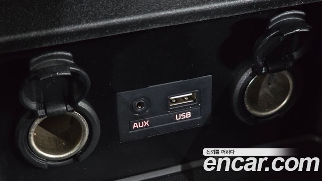Kia K3 2015 — photo 30
