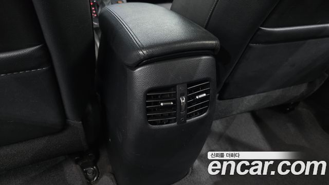 Kia K3 2015 — photo 32