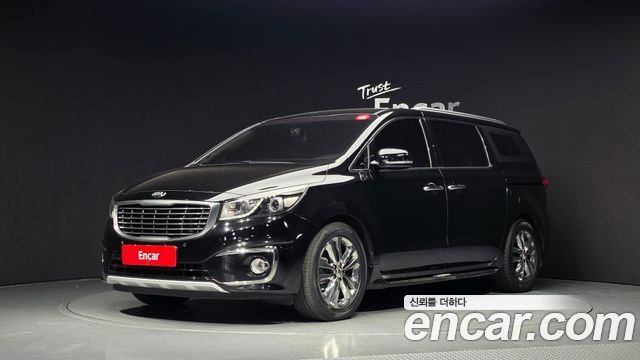 Kia Canival 2017 — photo 1