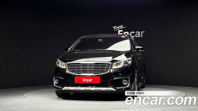 Kia Canival 2017 — photo 3