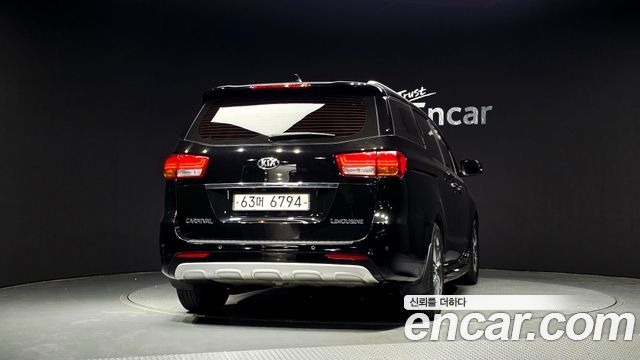 Kia Canival 2017 — photo 4