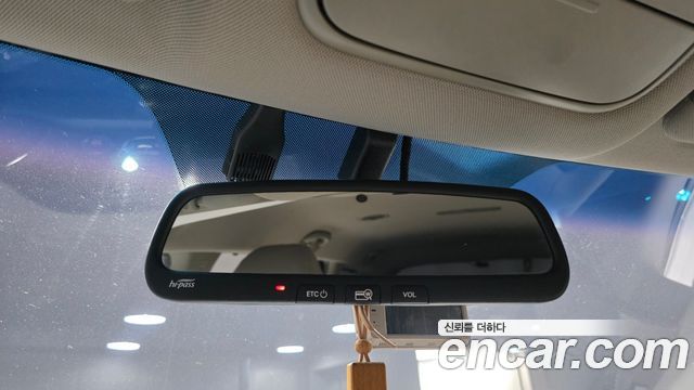 Kia Canival 2017 — photo 25
