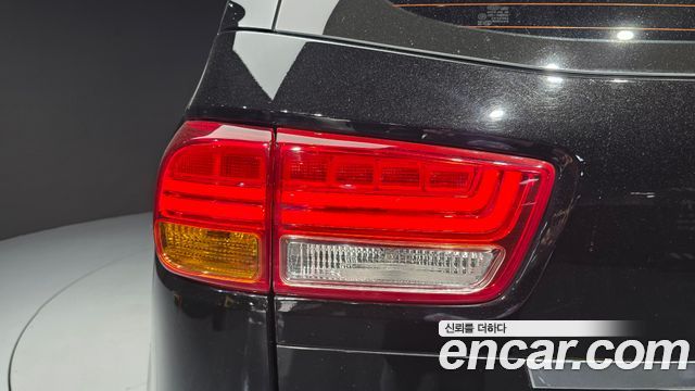 Kia Canival 2017 — photo 9