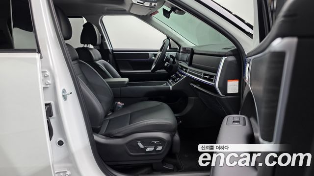 Hyundai Santafe 2025 — photo 16