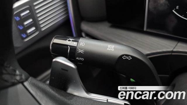 Hyundai Santafe 2025 — photo 28