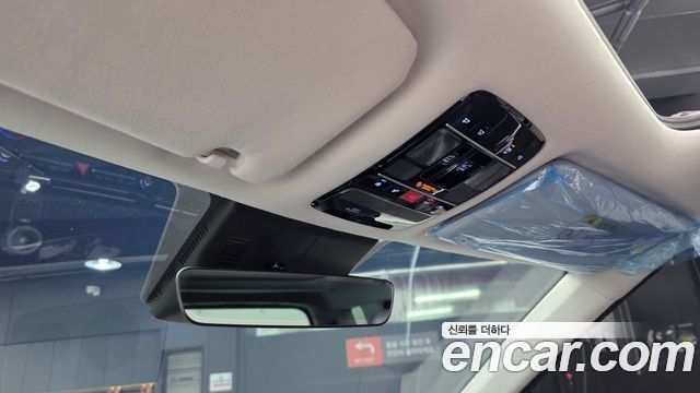 Hyundai Santafe 2025 — photo 32