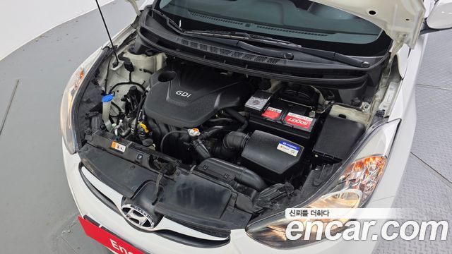 Hyundai AVANTE 2012 — photo 6