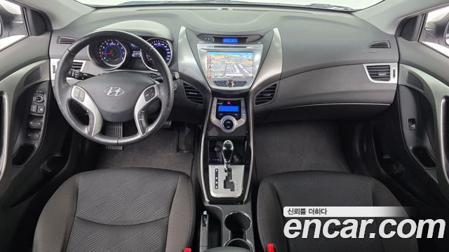 Hyundai AVANTE 2012 — photo 7