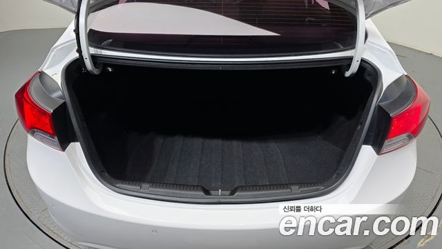 Hyundai AVANTE 2012 — photo 20