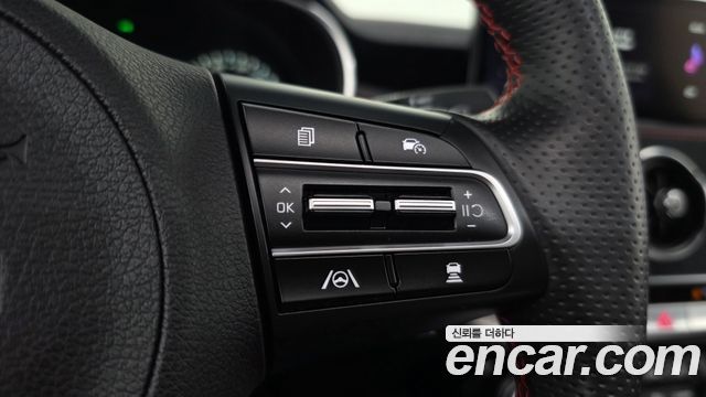 Kia Stinger 2023 — photo 33