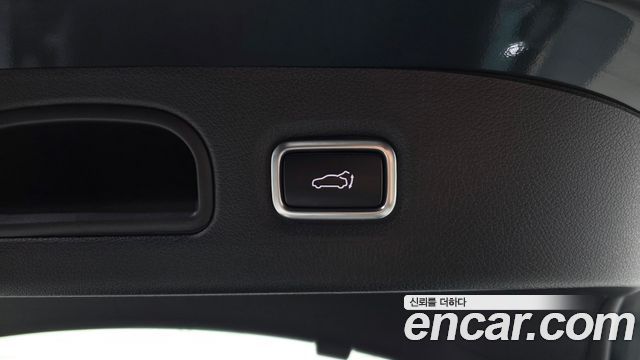Kia Stinger 2023 — photo 37