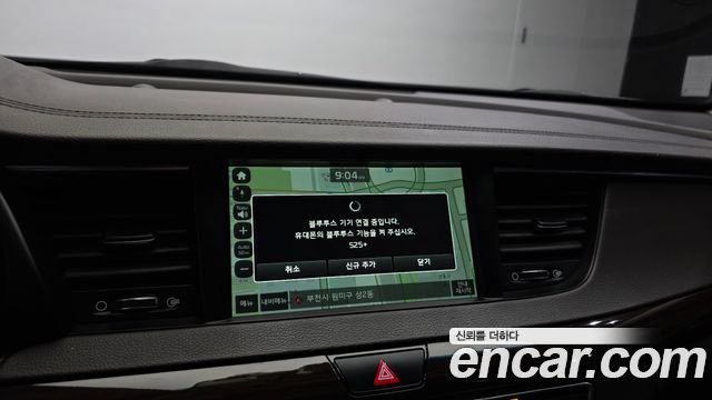 Kia K7 2018 — photo 22
